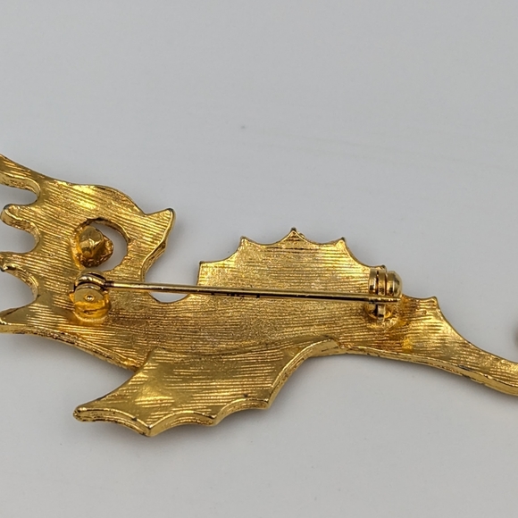 Beautiful Vintage Brushed Gold Tone Seahorse Brooch Unsigned - Picture 4 of 7